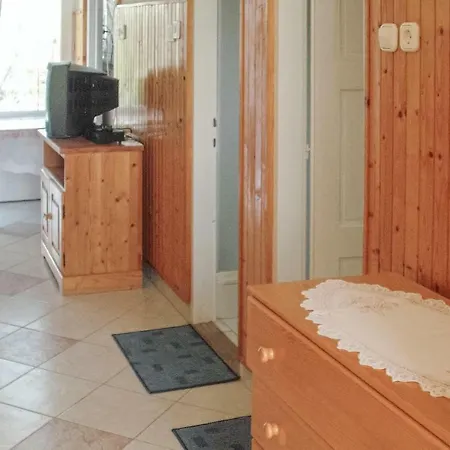 Διαμέρισμα Stunning In W/ Outdoor Swimming Pool, Wifi And 2 Bedrooms Σίοφοκ